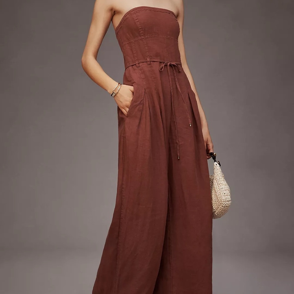 Brown Strapless 👗